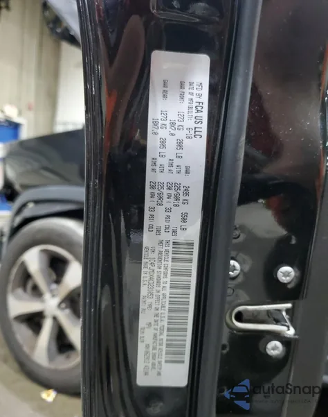 2019 Jeep Cherokee Limited z USA, uszkodzony, nr VIN 1C4PJMDX4KD231053